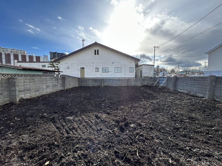 現地(2025年12月)撮影
◎建築条件無し◎
詳細は、ハウスドゥ 八戸市庁前へお気軽にお問い合わせください♪