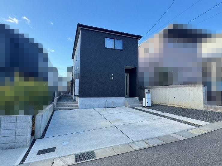 【外観】
◆2024年1月建築◆禁煙ワンオーナー◆駐車3台可能
土地50.8坪3LDKS◆耐震等級3級◆