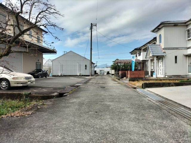 南側道路 東から西方向