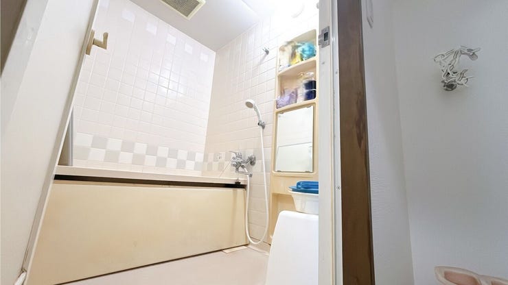 1日の疲れを癒してくれる浴室です。