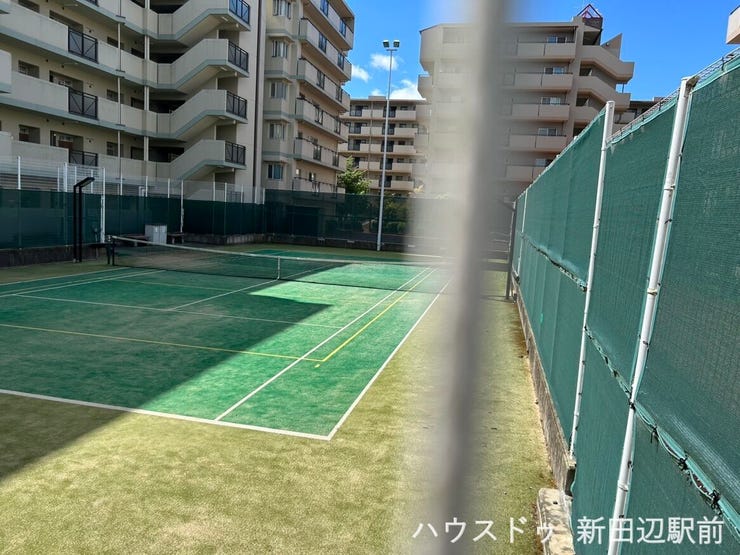 テニスコート付きです
