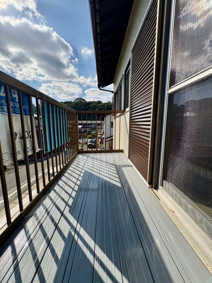 陽当たりもよく、お布団干しも楽に!