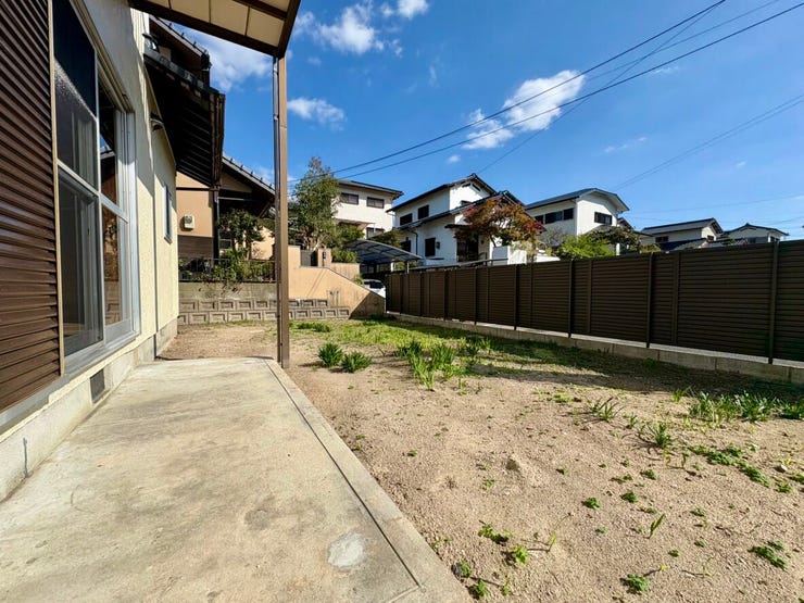 陽当たりの良いお庭です。