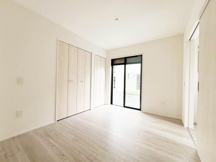 【駐車場3台以上】24時間換気システム♪複層ガラス♪トイレ2ヶ所♪LDK18帖以上♪