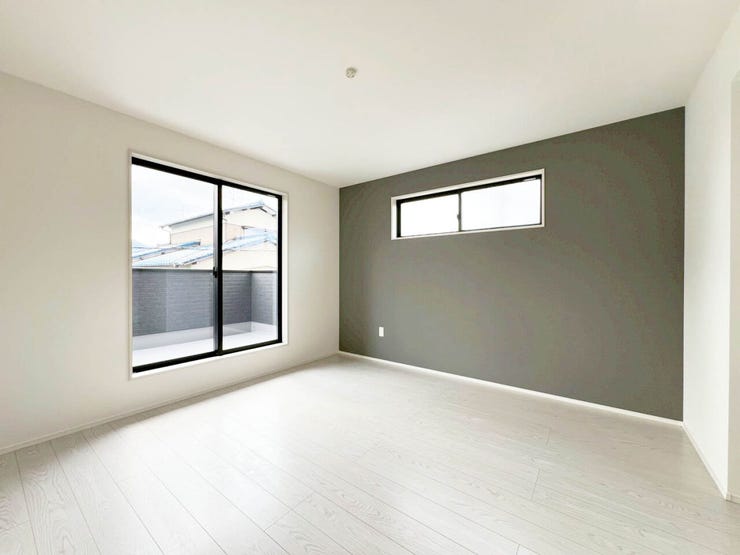 【駐車場3台以上】24時間換気システム♪複層ガラス♪トイレ2ヶ所♪LDK18帖以上♪