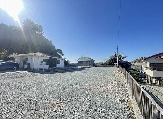 【appearance】
建築条件なしなので、お好きなハウスメーカーで理想のお家を建てられます!!