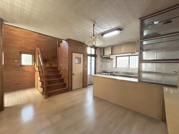 AI加工で家具家電を消しております