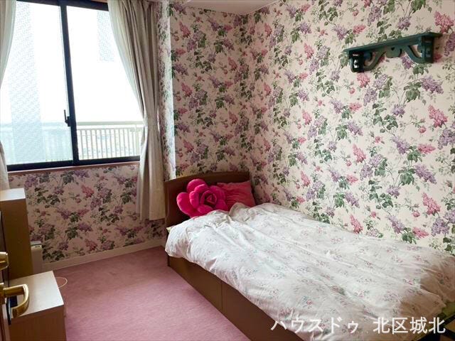 イメージ画像(実際の写真をもとに家具等をCGで除去したものになります)
バルコニーに面しており、開放感と心地よい光を感じられる空間です。