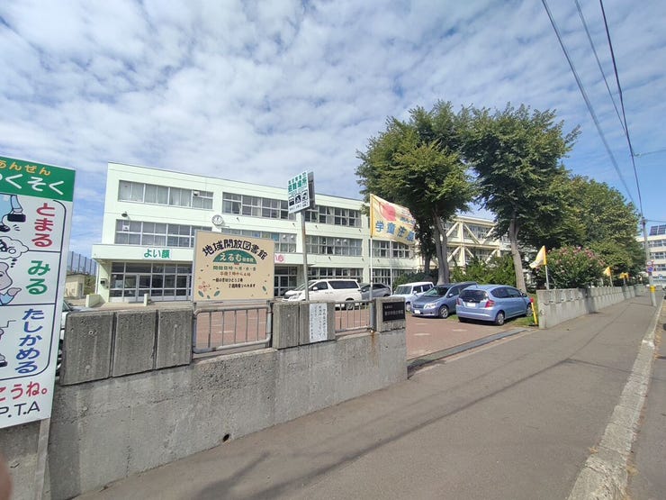 新川中央小学校