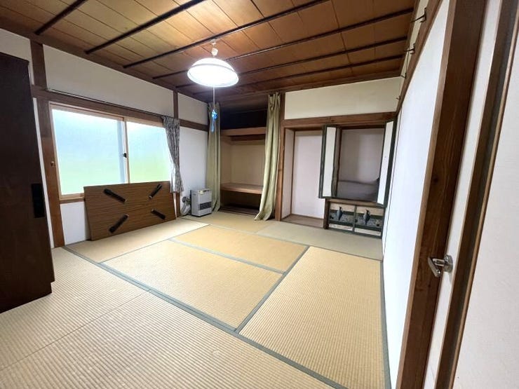 1F和室8畳 収納は押入れがあります。