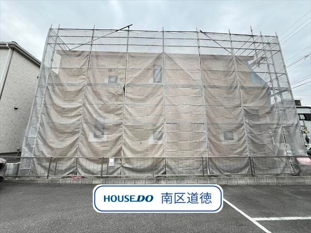 2階にLDKがあり、キッチン後ろにはWIC付きの洋室を配置。プライバシーを確保しやすい住まいです!どんな色合いの外観になるのか今から楽しみですね♪
(2026年1月27日撮影)