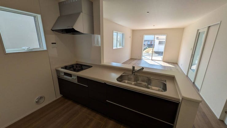 ◆家族との会話もはずむカウンターキッチン!