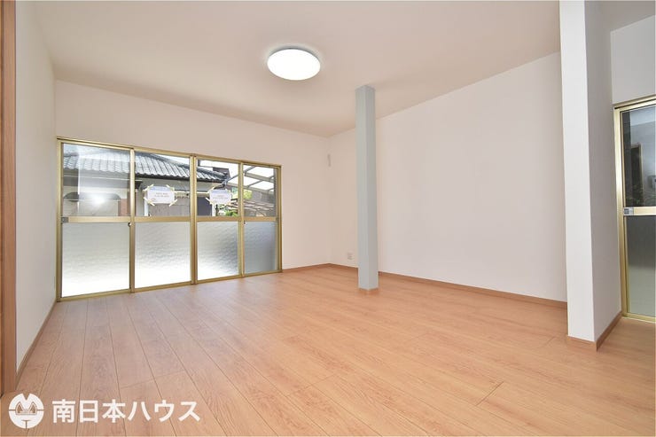 宇宿６丁目 中古戸建 【リビング】