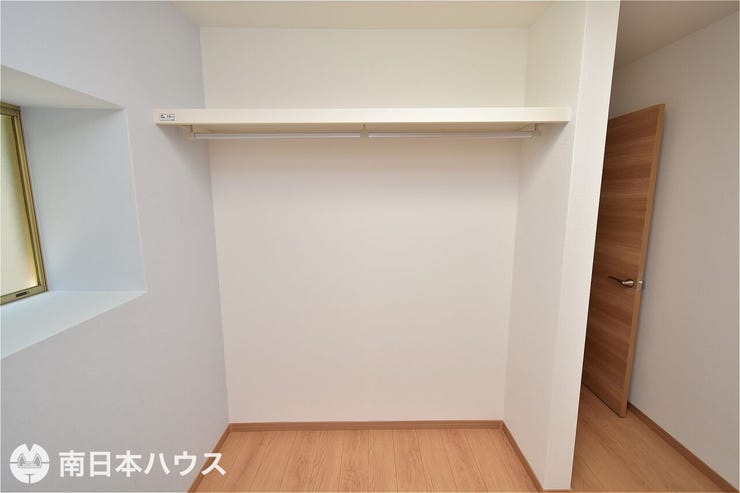 宇宿６丁目 中古戸建 【1階洋室収納】