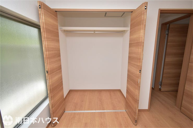 宇宿６丁目 中古戸建 【2階洋室収納】