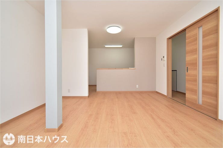 宇宿６丁目 中古戸建 【リビング】