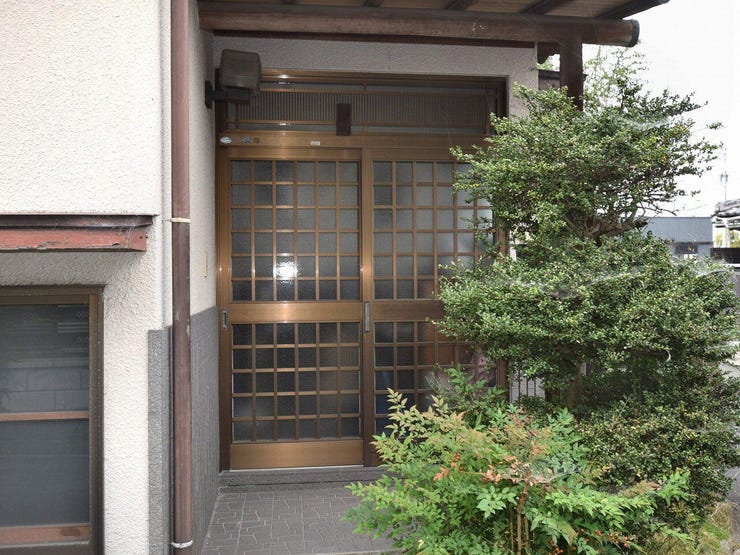 上物の玄関部分