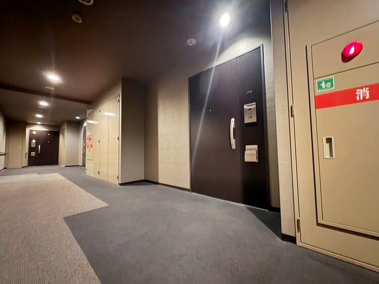 玄関前:共有部分