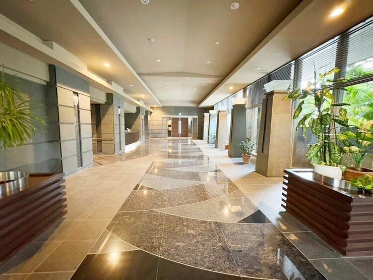 エントランス・ロビー