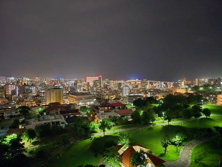 【眺望写真】
綺麗な夜景が臨めるお部屋♪