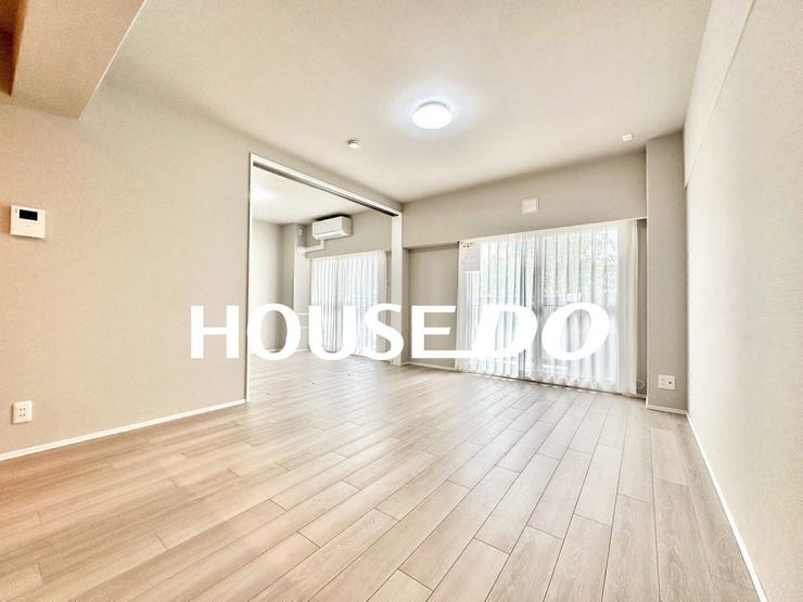 【外観】
鉄骨造7階建て 総戸数105戸 築1972年10月