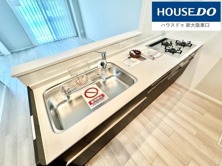 食洗器、ガラストップコンロ設置!
最新型のシステムキッチン!!