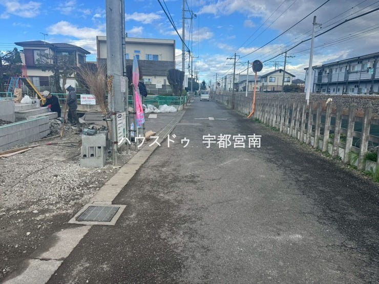 南東道路です