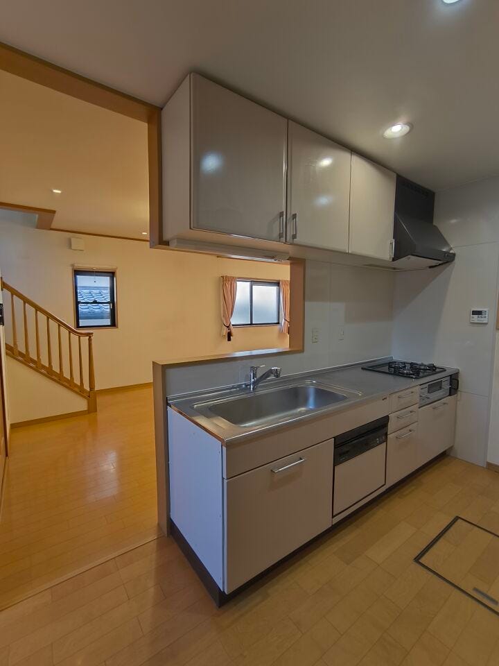 3口コンロなので同時に調理ができ、お料理もはかどります。