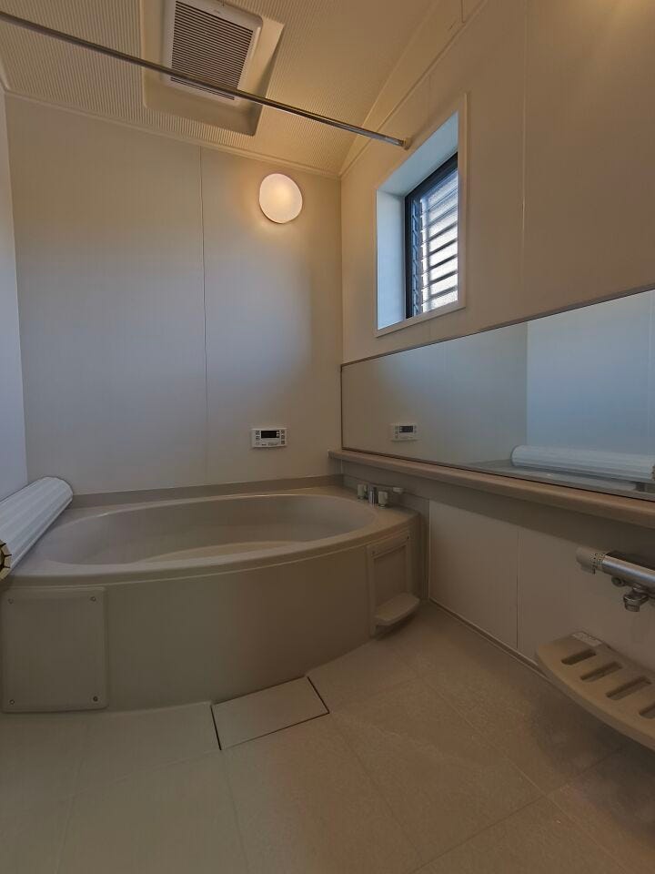 1日の疲れを癒してくれる浴室です。