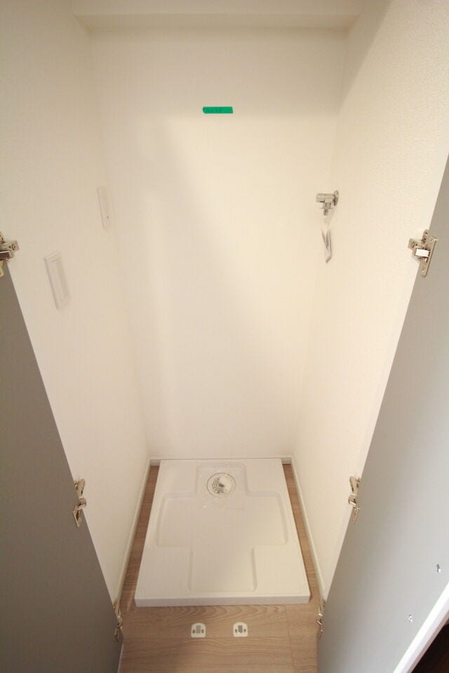 【洗濯機置場】室内にあり便利です。