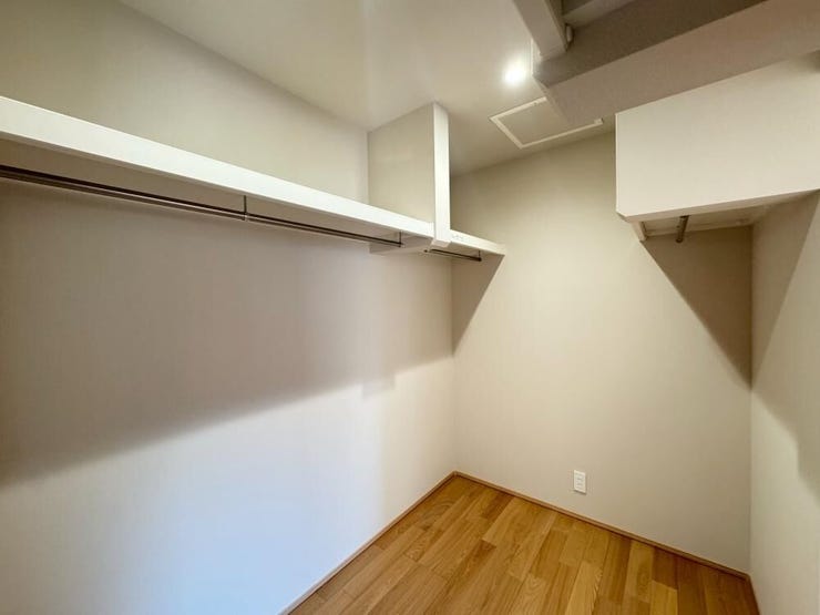 【2階ウォークインクローゼット】