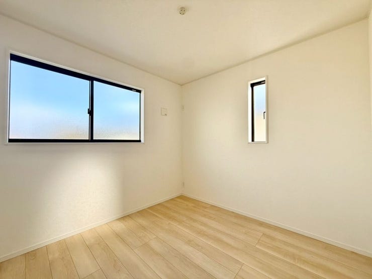 *東側4.5帖居室*