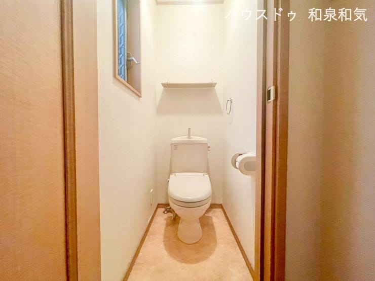 清潔感と利便性を兼ね備えたトイレです。1階・2階に完備され、暮らしにゆとりをプラスします