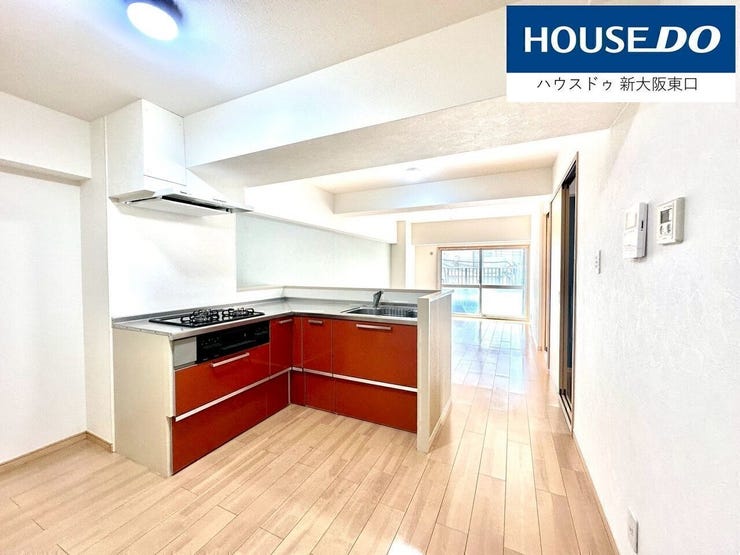 【新調】キッチンのスペースはかなりゆったり!
大きな冷蔵庫が配置できます!