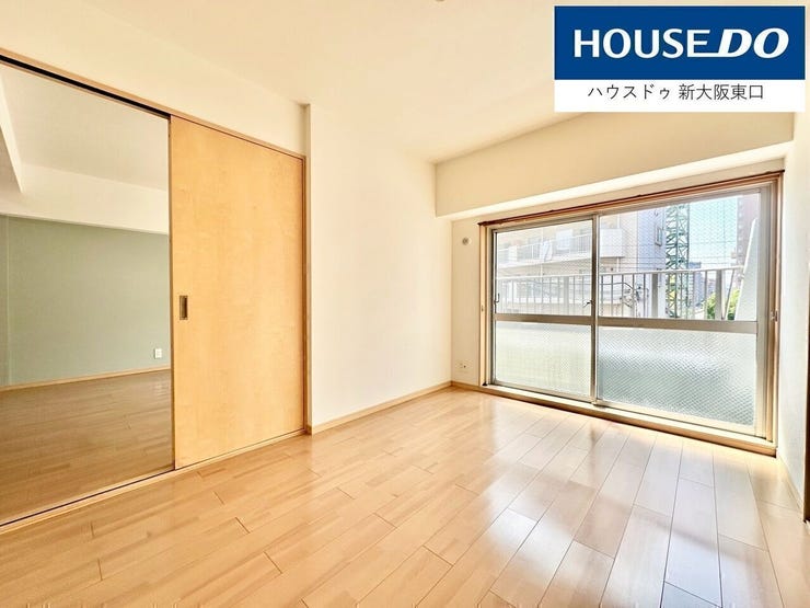 洋室5.5。南向きです。