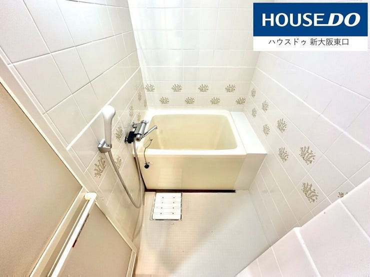 お風呂の清潔感のあるリフォームがなされています。
シングルレバーです。