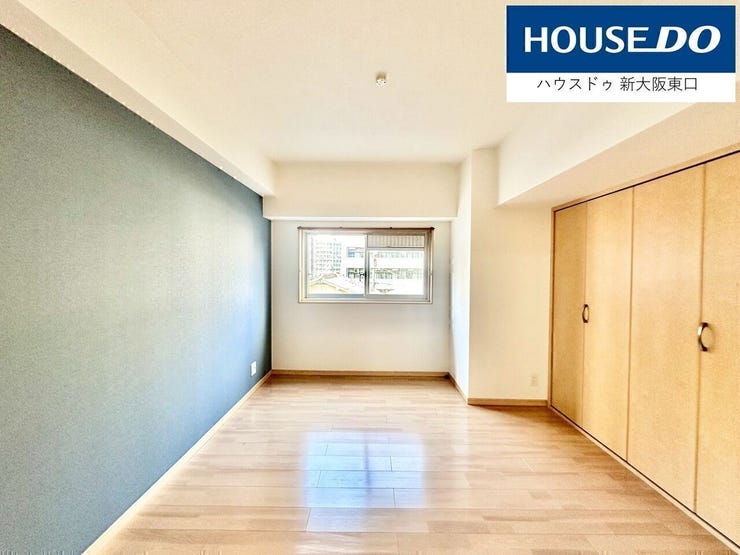 壁一面が収納!
すべてのお部屋に大き目の収納がございます。