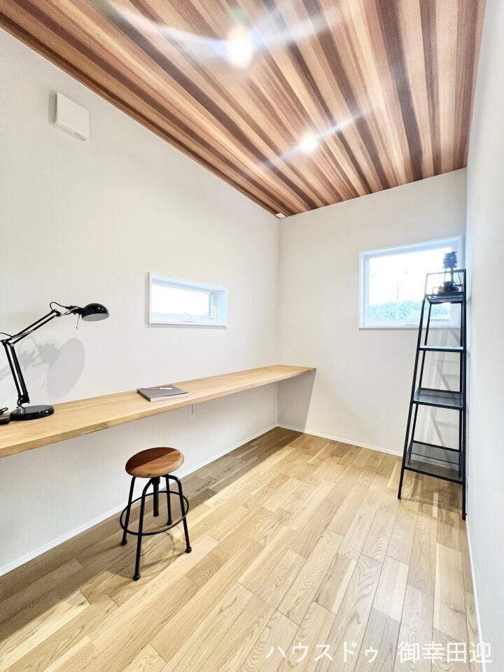 ■□■用途が広がる、自由な居室■□■書斎、趣味の部屋。家族の成長やライフスタイルに合わせ、様々な使い方ができる快適な空間です