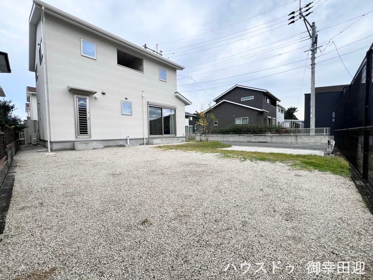 ■□■遊びと安らぎの多目的空間■□■子どもが安全に遊べ、ペットと触れ合い、大人も自然に癒やされる、暮らしを彩るスペースです。