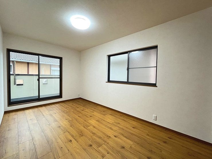 2階南側洋室(約7.5帖)