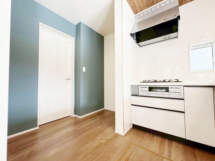 新築なら専門の当店へご相談おまかせください♪ほとんどのお客様がご来店いただいております。お気軽に♪
【閑静な住宅街】八幡東区竹下町の新築戸建て♪槻田小・中学校♪小学校まで徒歩10分圏内♪都市ガス♪