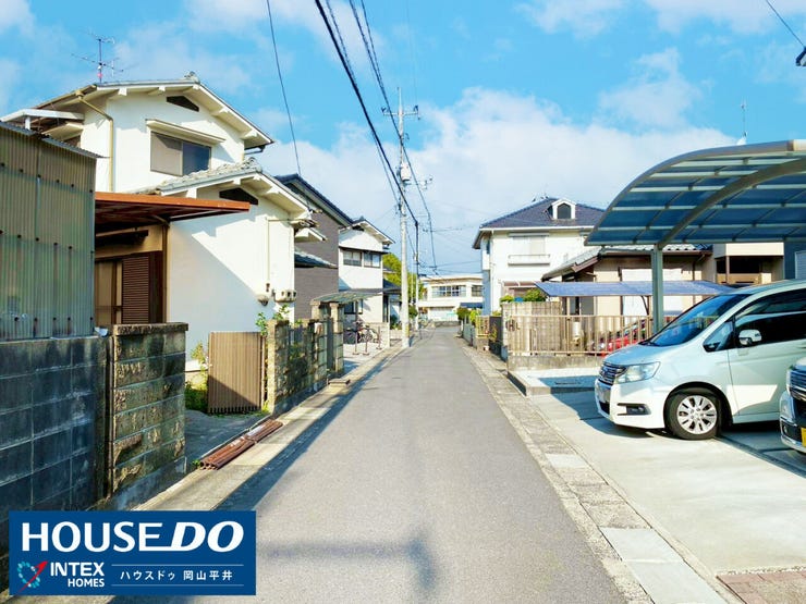 【日当たりと風通し良好!ゆとりある前面道路】
周辺は整然とした街並みで、日当たりも風通しも良好です! 前面道路はゆとりがあり、車の出し入れもスムーズで安心ですね。