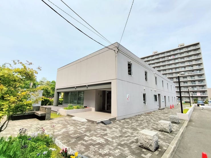 トランクルーム、管理棟