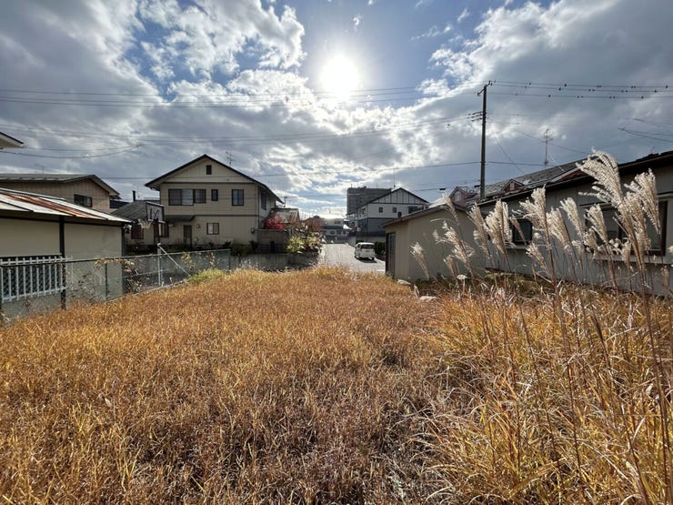 現地(2025年11月)撮影
◎建築条件無し◎
詳細は、ハウスドゥ 八戸市庁前までお気軽にお問い合わせください♪