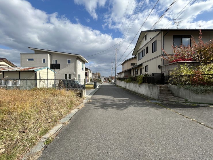 現地(2025年11月)撮影
◎建築条件無し◎
詳細は、ハウスドゥ 八戸市庁前までお気軽にお問い合わせください♪