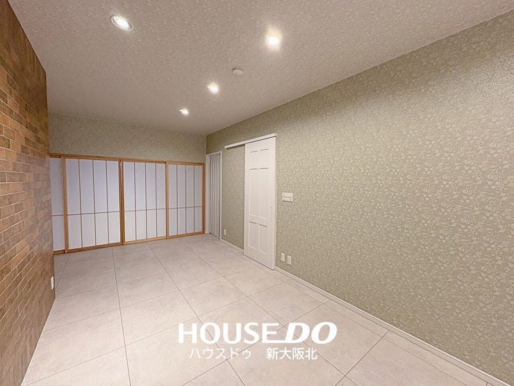 ■隣接するお部屋との間には段差がないため、つまずく心配がなくお子さまはもちろん、いくつになっても安心してお住まいいただけます!