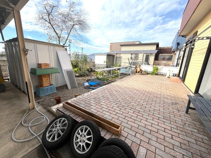 広めのお庭ですのでBBQや夏場は家庭用プールなども楽しめそうですね♪