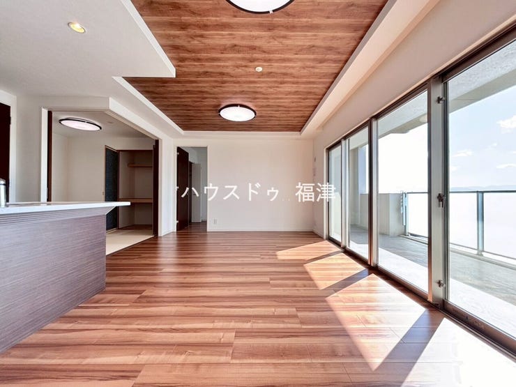 《福岡市東区香椎照葉3丁目 中古マンション》
オーヴィジョン照葉アクアテラス