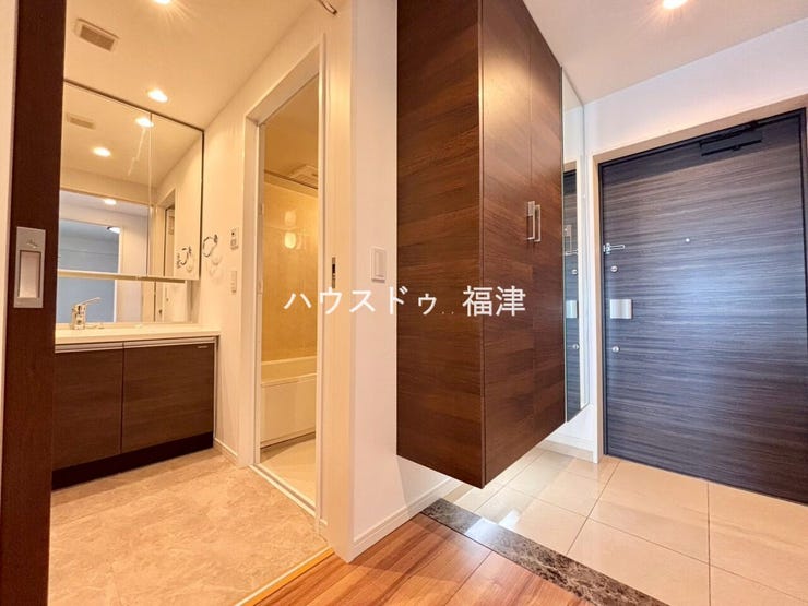 《福岡市東区香椎照葉3丁目 中古マンション》
オーヴィジョン照葉アクアテラス