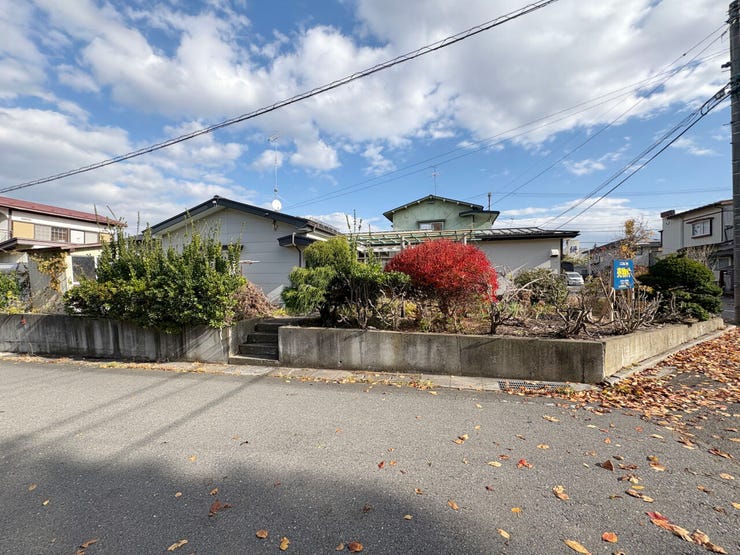 現地(2025年11月)撮影
◎建築条件無し◎
詳細は、ハウスドゥ 八戸田向までお気軽にお問い合わせくださいませ♪